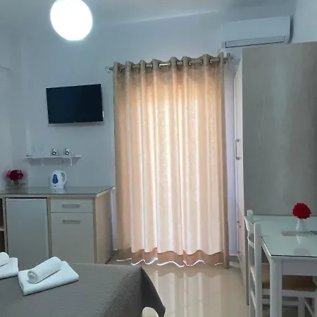 Erdeti & * Sarande