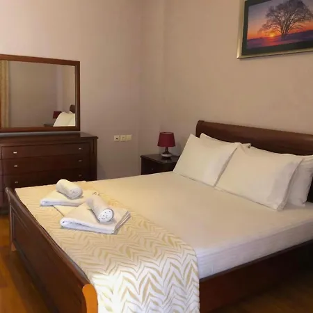 Erdeti & Apartment Sarande