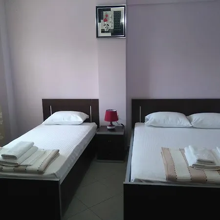 Erdeti & Apartment *